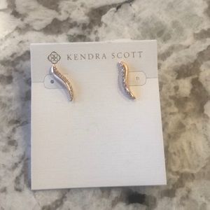 NWT rose gold Kendra Scott earrings